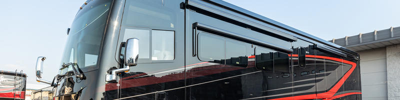 You are currently viewing How to Choose the Right Luxury Motor Coach for You