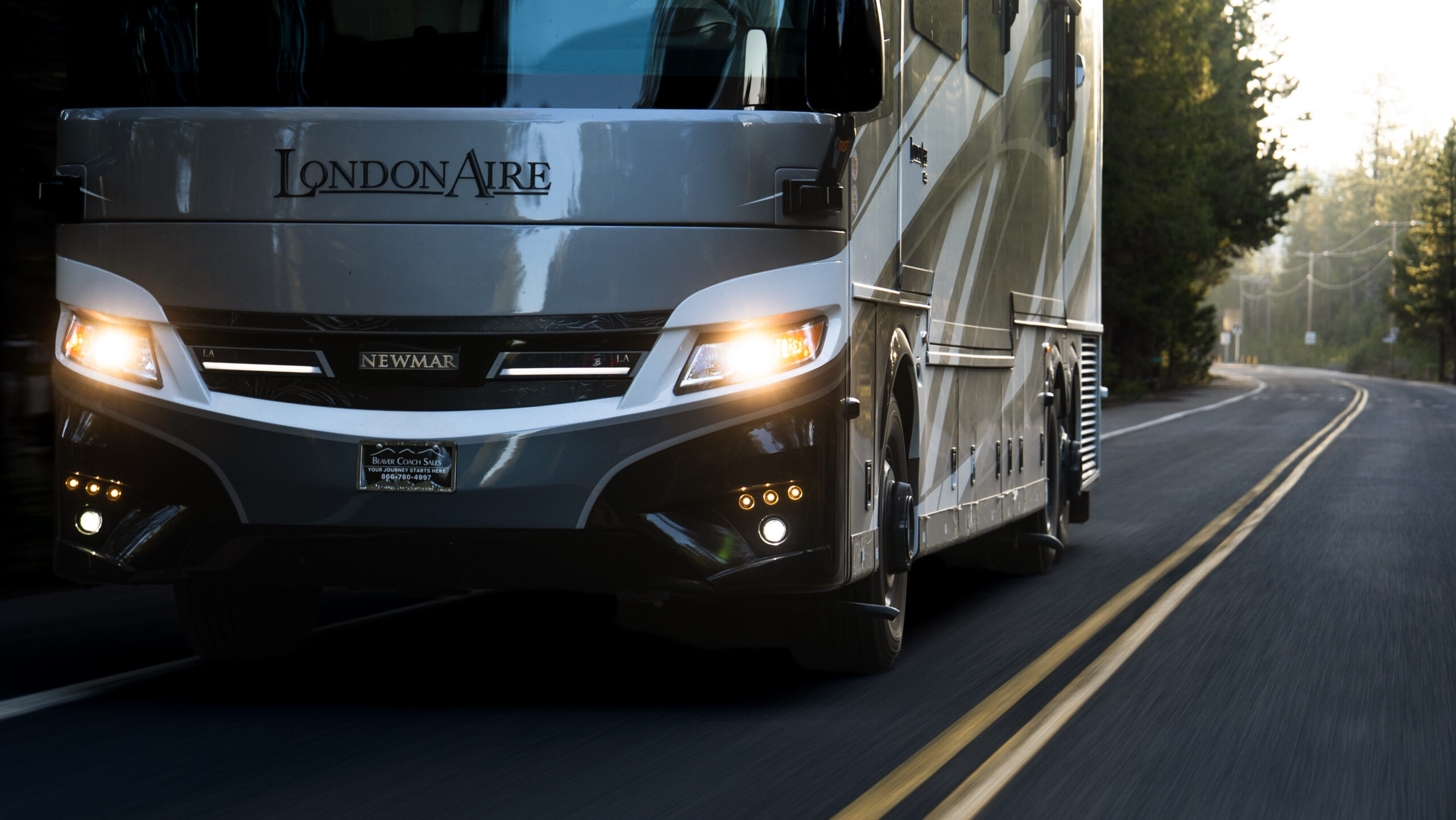 Read more about the article 7 Engineering Factors That Actually Impact Luxury Motorcoach Comfort