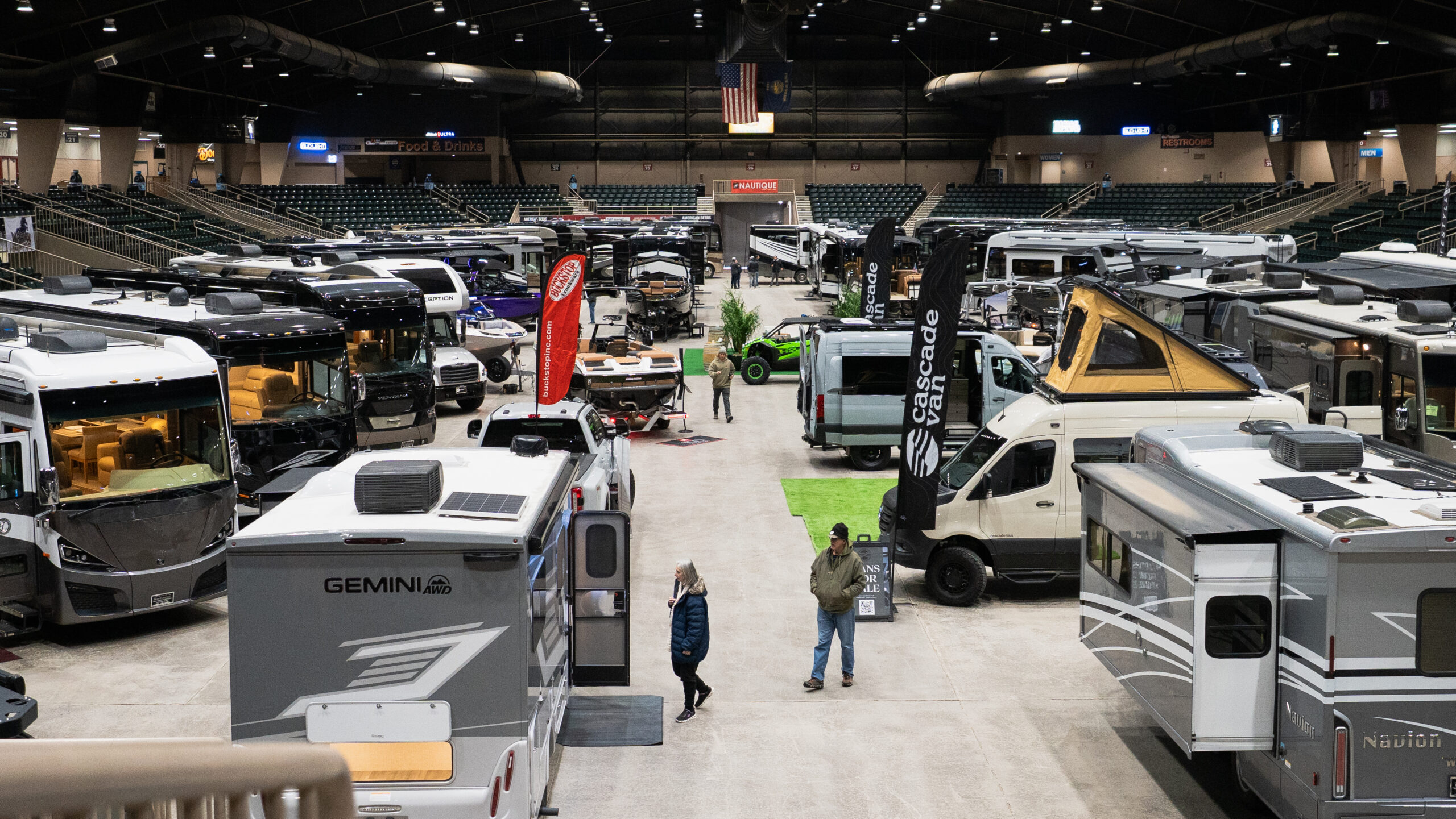 Read more about the article Top RV Dealer Services for Maintenance and Repairs — What to Look for and Where to Go