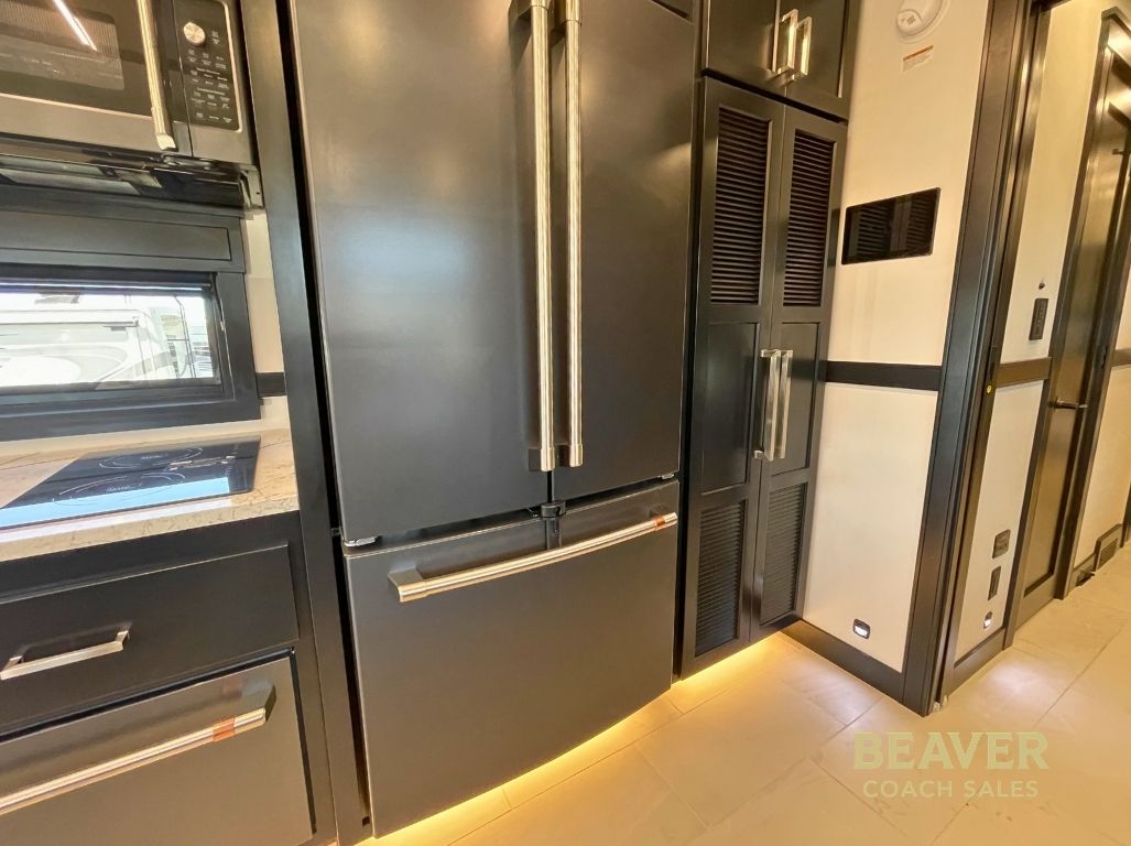 2027 Showhauler Adventure A45BB CLASS C