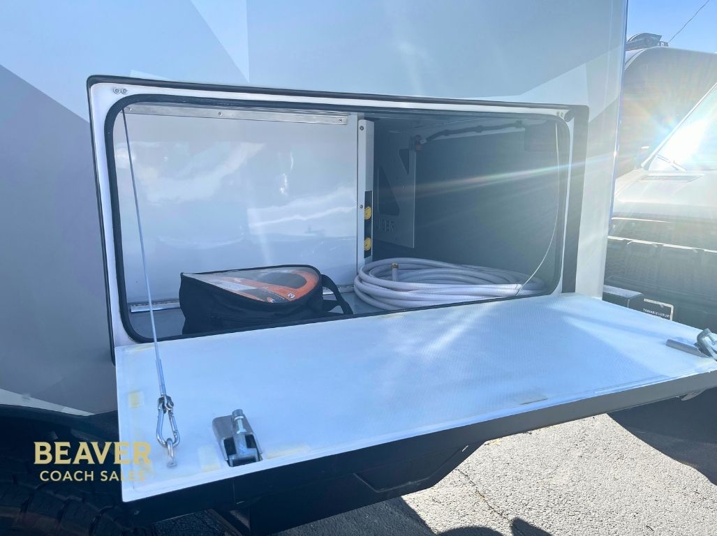 2023 Earthcruiser Terranova CLASS C