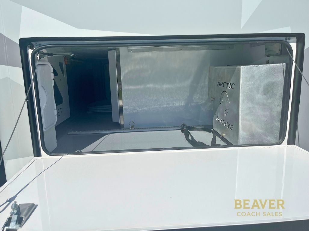 2023 Earthcruiser Terranova CLASS C
