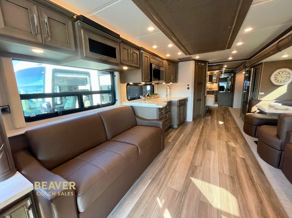 2027 Newmar Ventana 4037 CLASS A