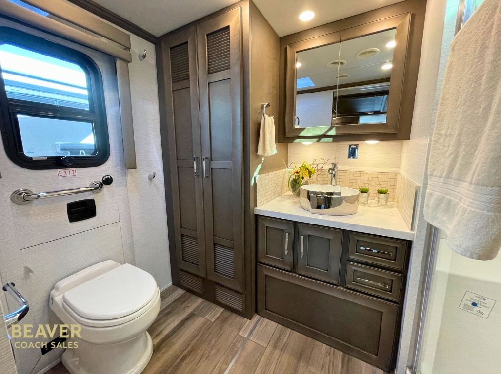 2027 Newmar Ventana 4037 CLASS A