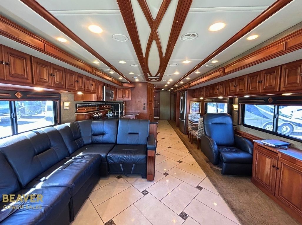 2013 WINNEBAGO TOUR CLASS A