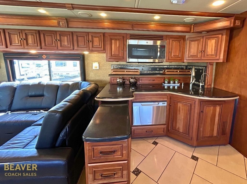 2013 WINNEBAGO TOUR CLASS A