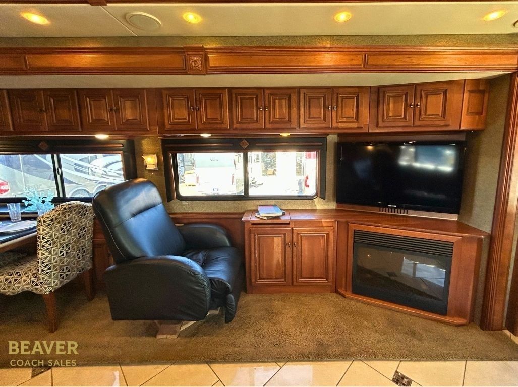 2013 WINNEBAGO TOUR CLASS A