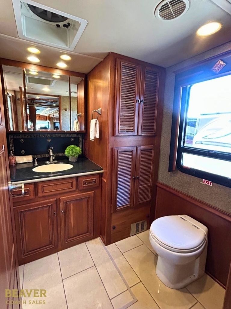 2013 WINNEBAGO TOUR CLASS A