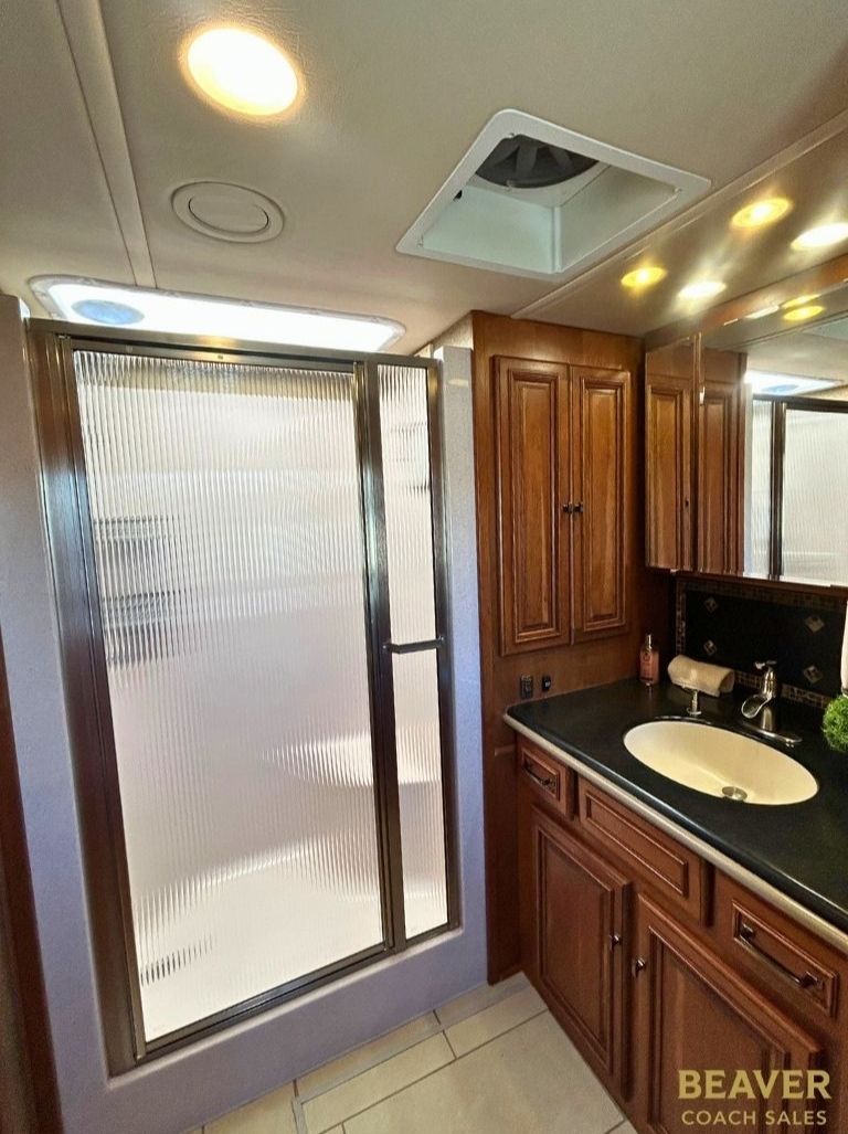 2013 WINNEBAGO TOUR CLASS A