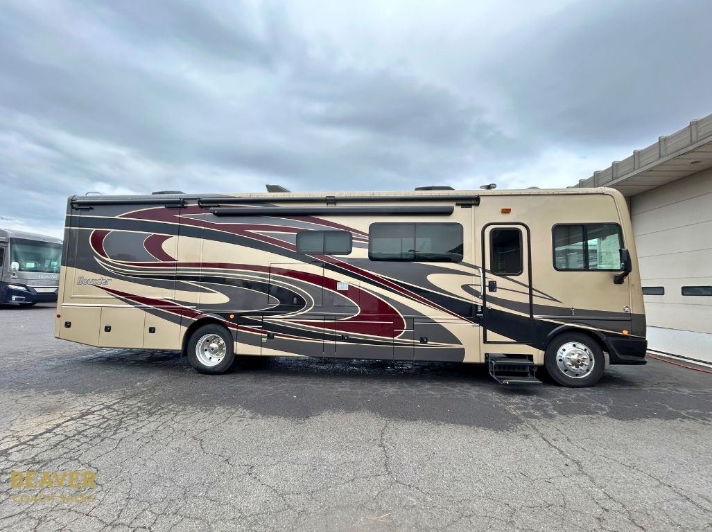2019 Fleetwood Bounder CLASS A