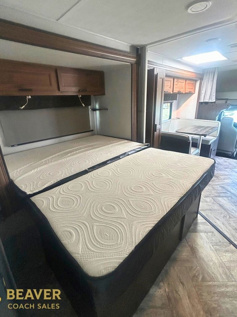 2022 FOREST RIVER SUNSEEKER 2440DSF CLASS C