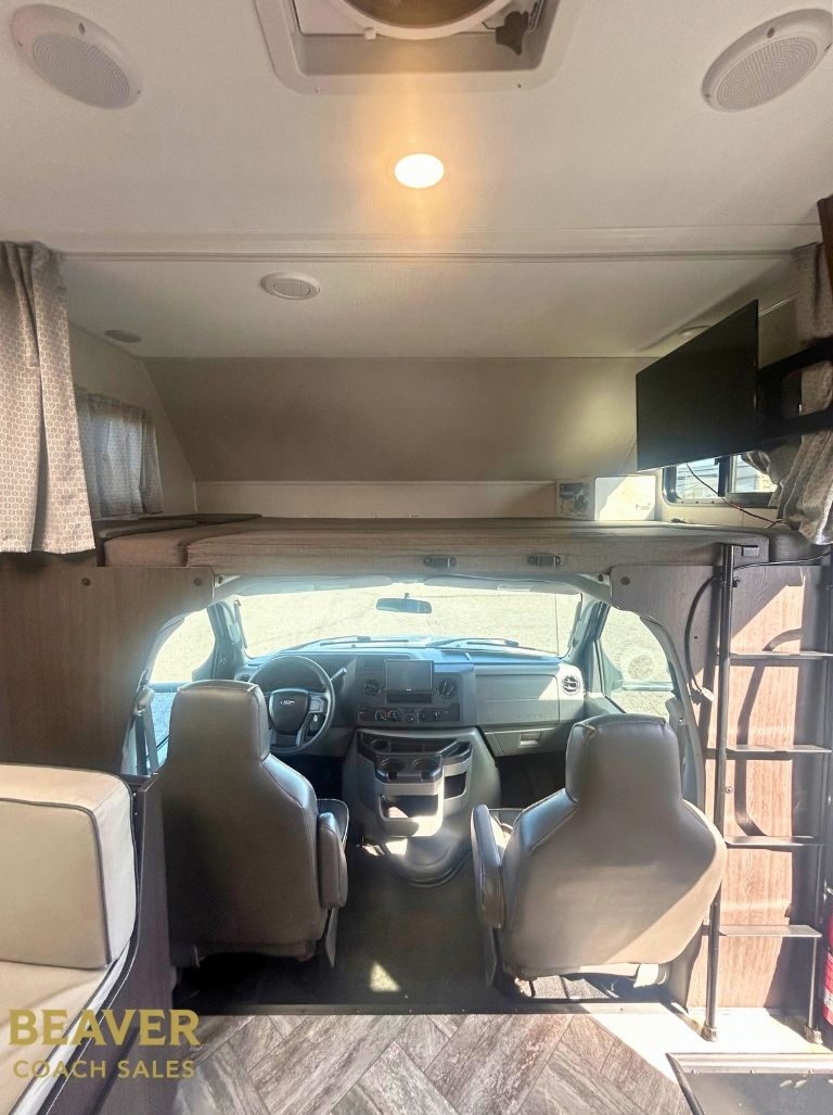 2022 FOREST RIVER SUNSEEKER 2440DSF CLASS C