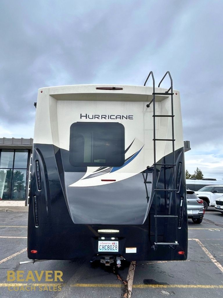 2022 Thor Motor Coach Hurricane CLASS A