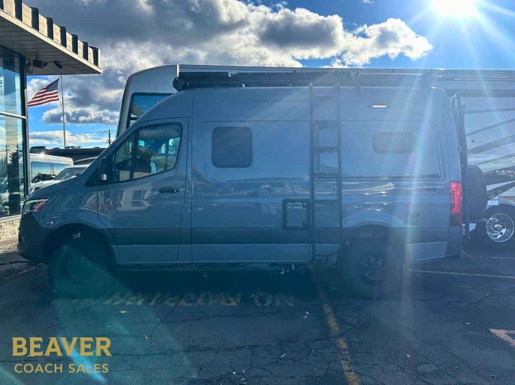 2022 WINNEBAGO REVEL CLASS A