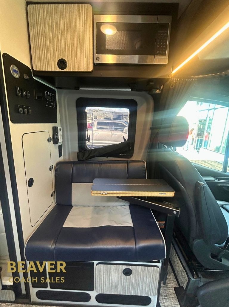 2022 WINNEBAGO REVEL CLASS A