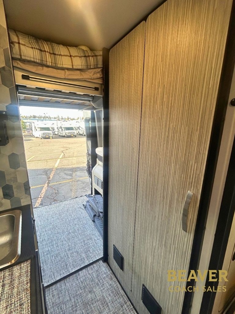 2022 WINNEBAGO REVEL CLASS A