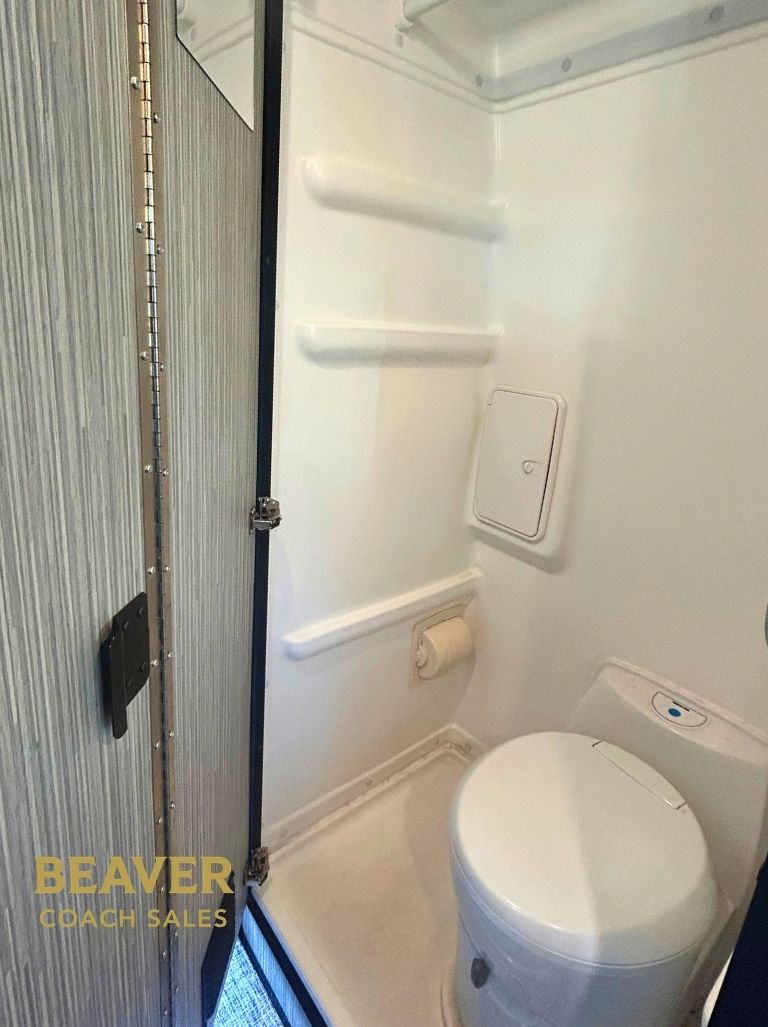 2022 WINNEBAGO REVEL CLASS A