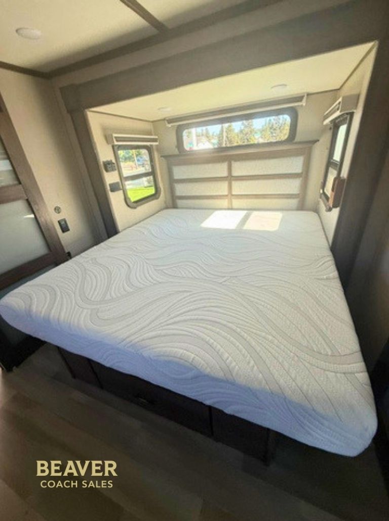 2023 Grand Design Solitude 382WB FIFTH WHEEL