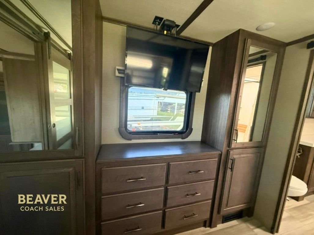 2023 Grand Design Solitude 382WB FIFTH WHEEL