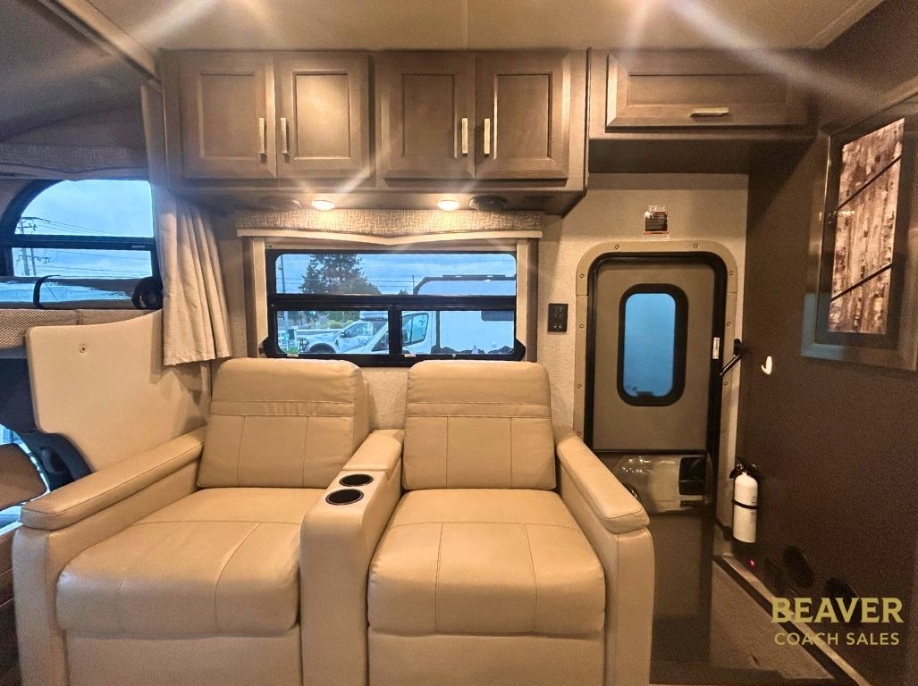 2023 Thor Motor Coach OMNI CLASS C