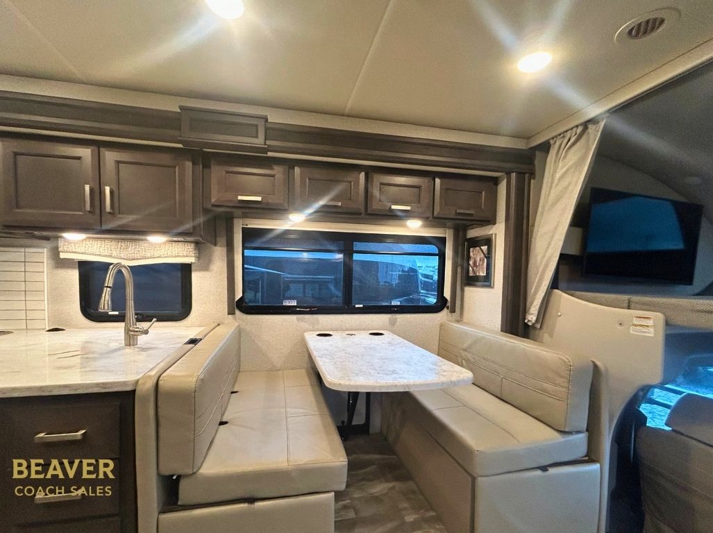 2023 Thor Motor Coach OMNI CLASS C