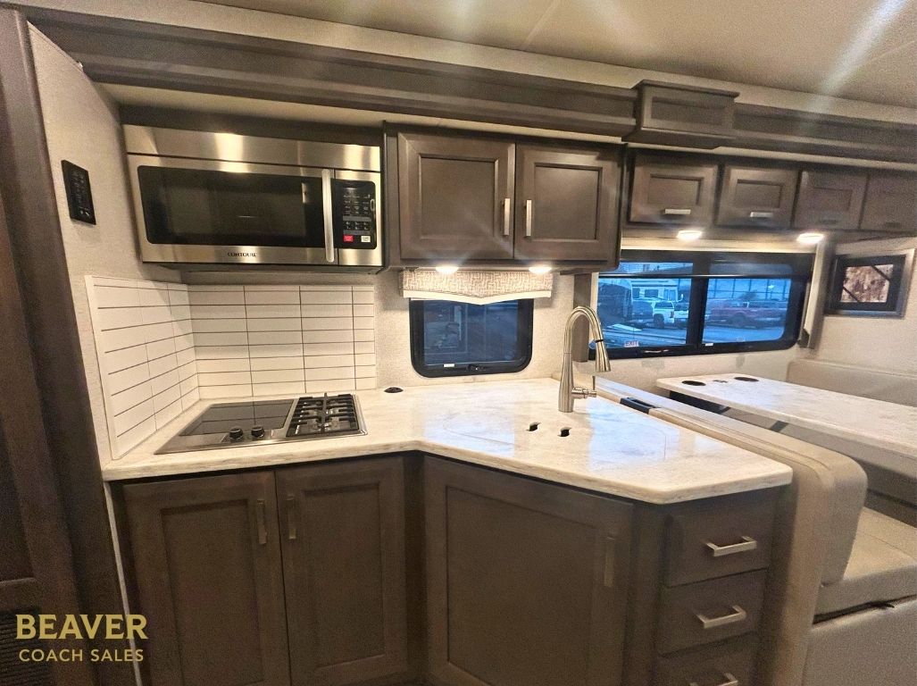 2023 Thor Motor Coach OMNI CLASS C