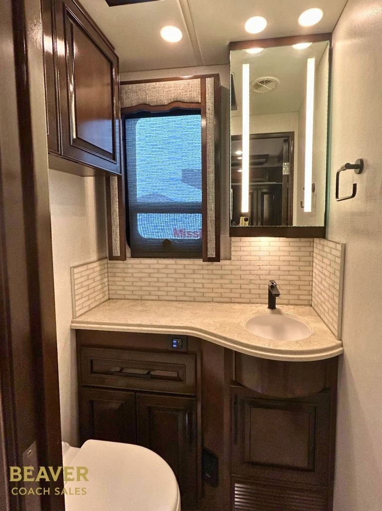 2024 Newmar London Aire 4551 CLASS A