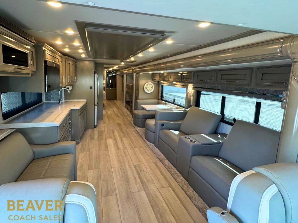 2025 Newmar Ventana 4340 CLASS A
