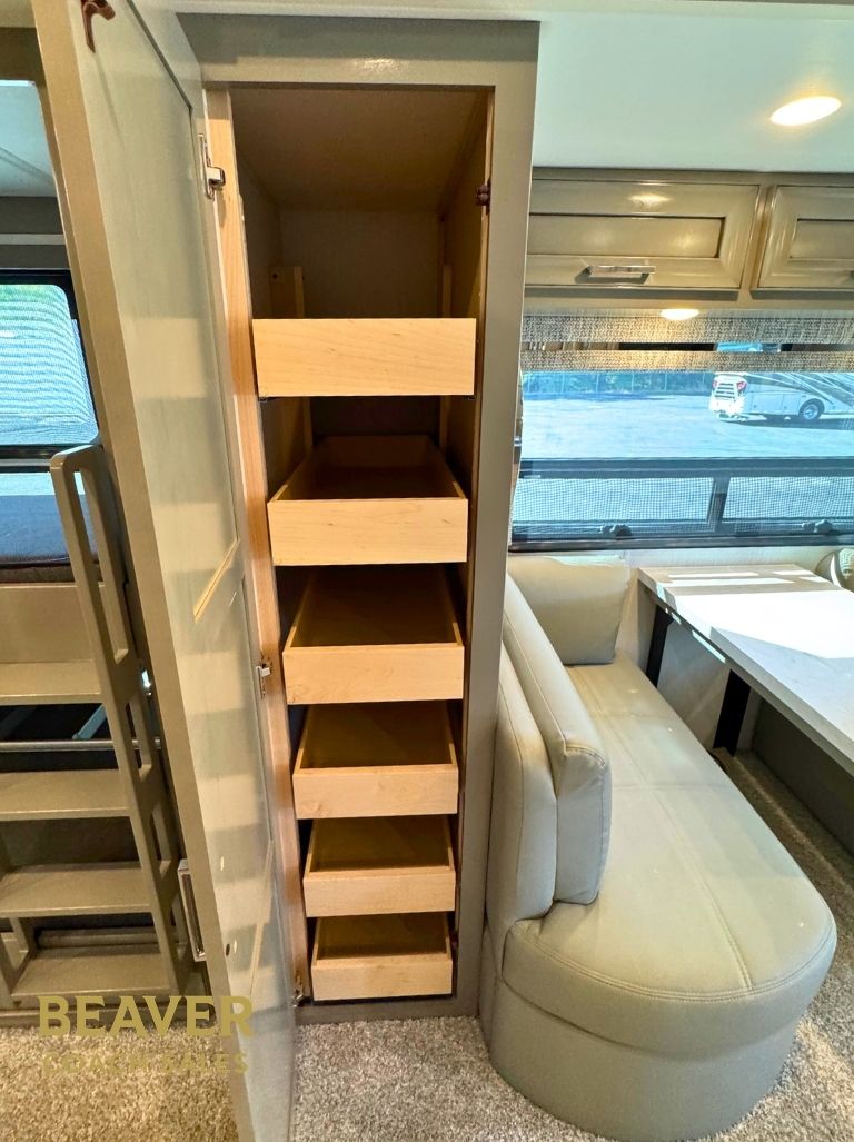 2025 Newmar Ventana 4340 CLASS A