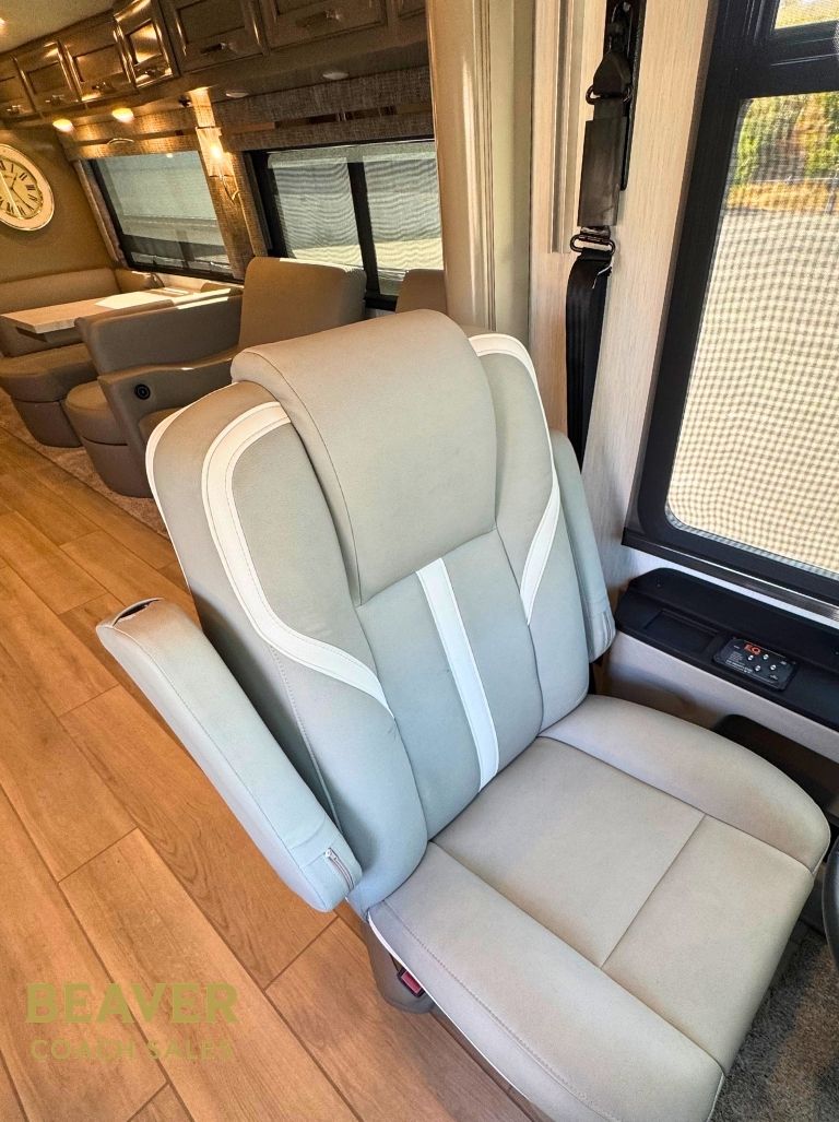 2025 Newmar Ventana 4340 CLASS A