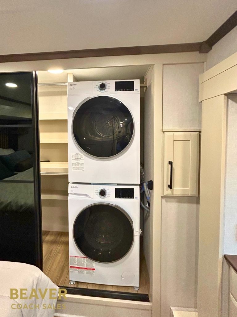 2027 FOREST RIVER RIVERSTONE FIFTH WHEEL