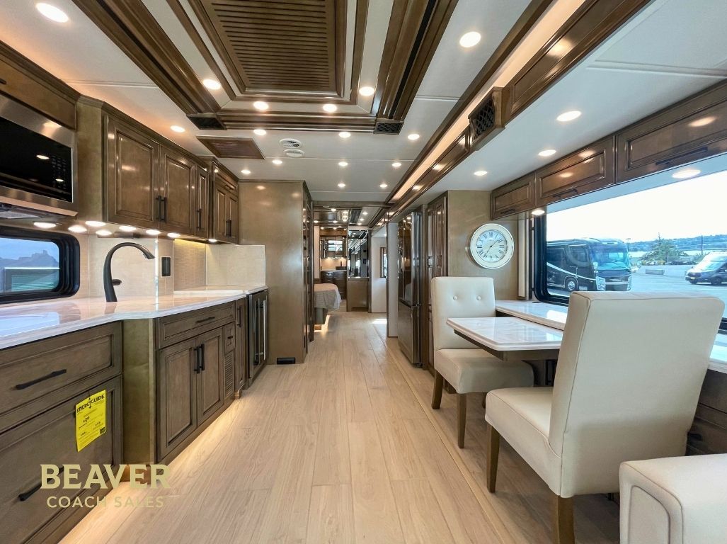 2027 NEWMAR LONDON AIRE CLASS A