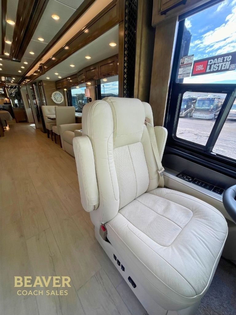 2027 NEWMAR LONDON AIRE CLASS A