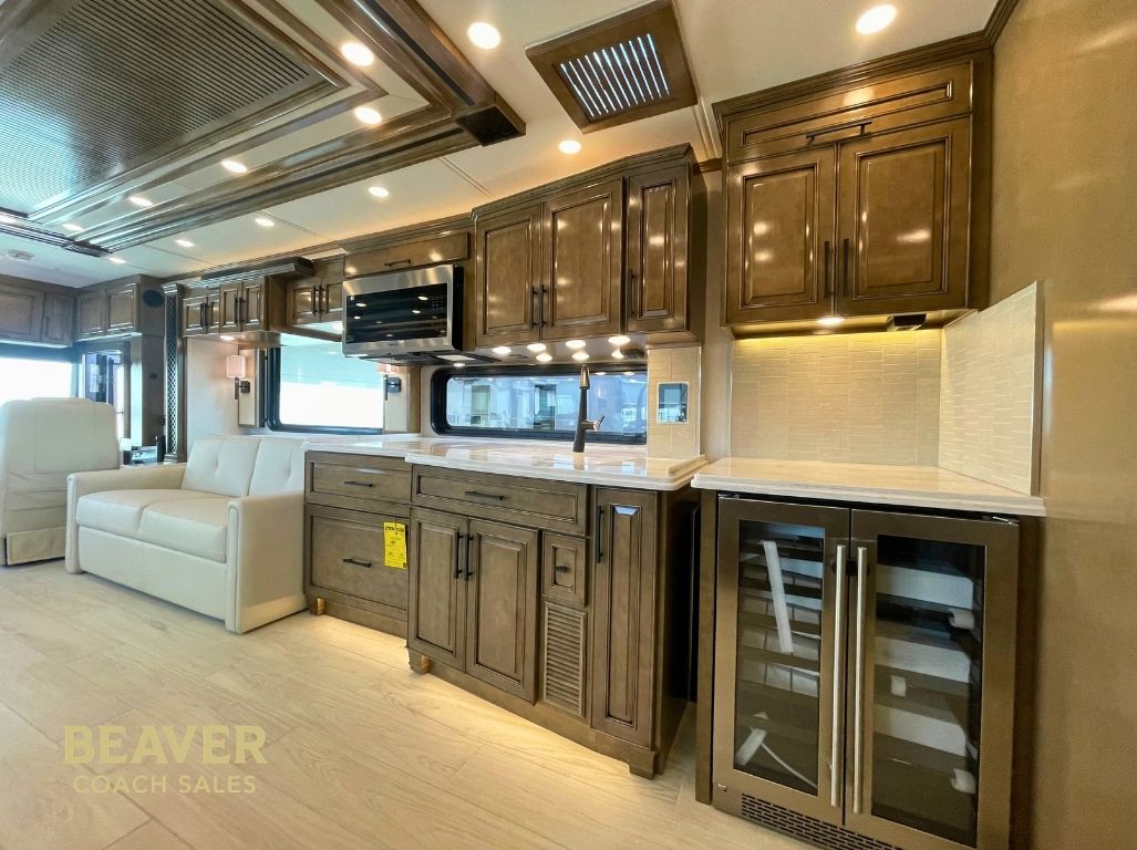 2027 NEWMAR LONDON AIRE CLASS A