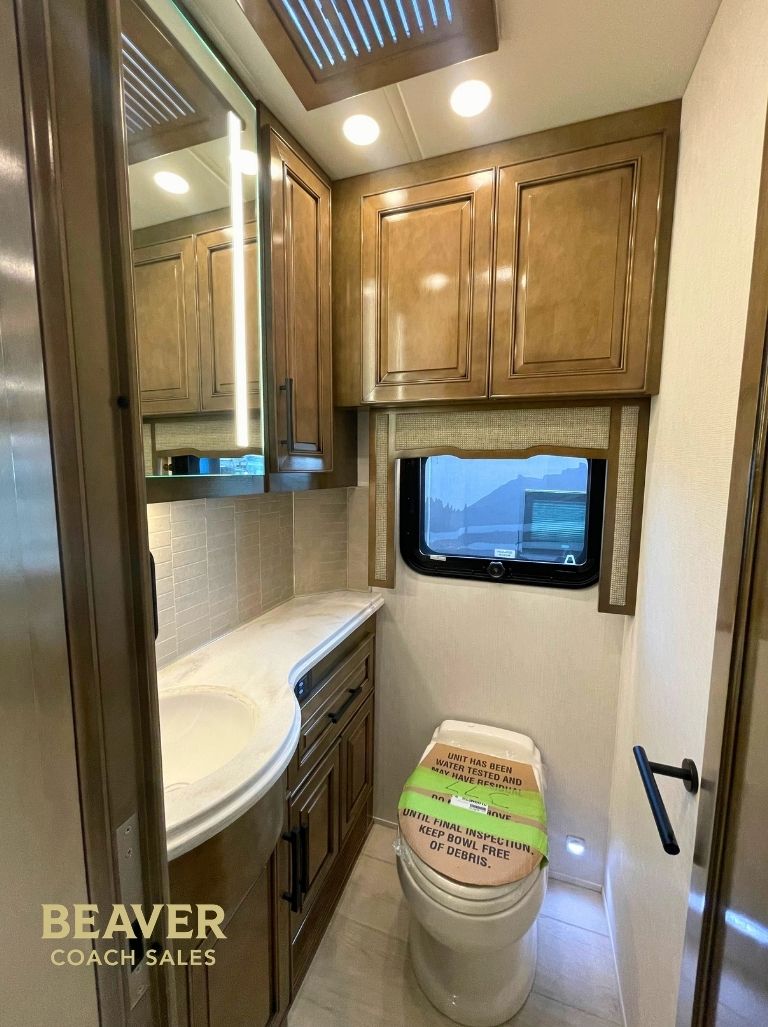 2027 NEWMAR LONDON AIRE CLASS A
