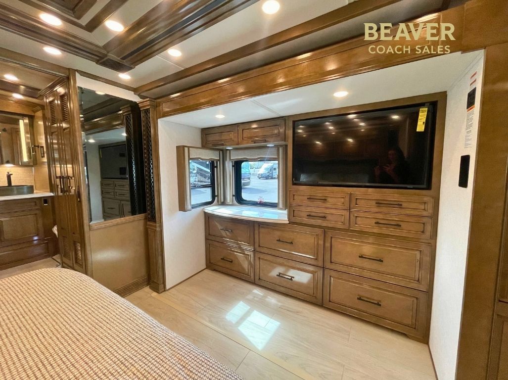2027 NEWMAR LONDON AIRE CLASS A