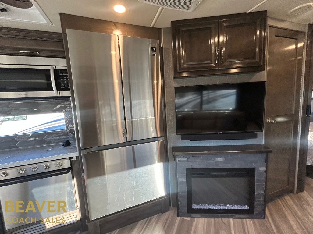 2021 FLEETWOOD BOUNDER CLASS A