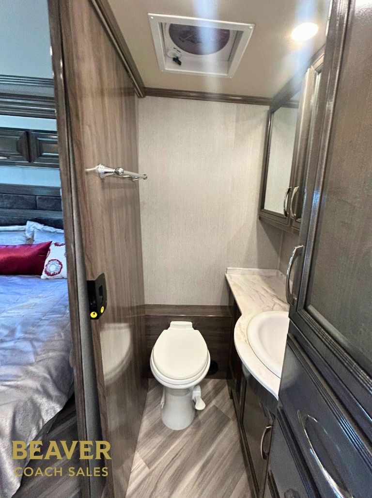 2021 FLEETWOOD BOUNDER CLASS A