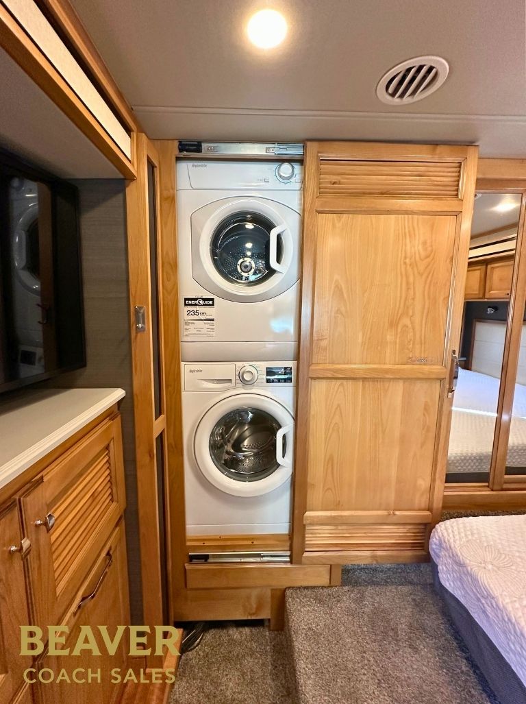 2021 Tiffin Motorhomes ALLEGRO RED CLASS A