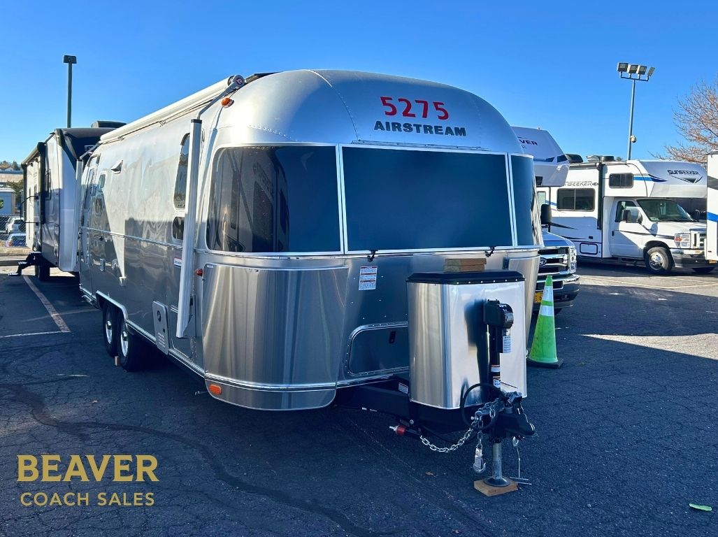 2025 Airstream International 25FB TRAVEL TRAILER