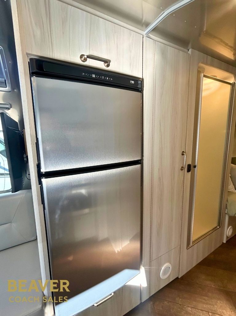 2025 Airstream International 25FB TRAVEL TRAILER