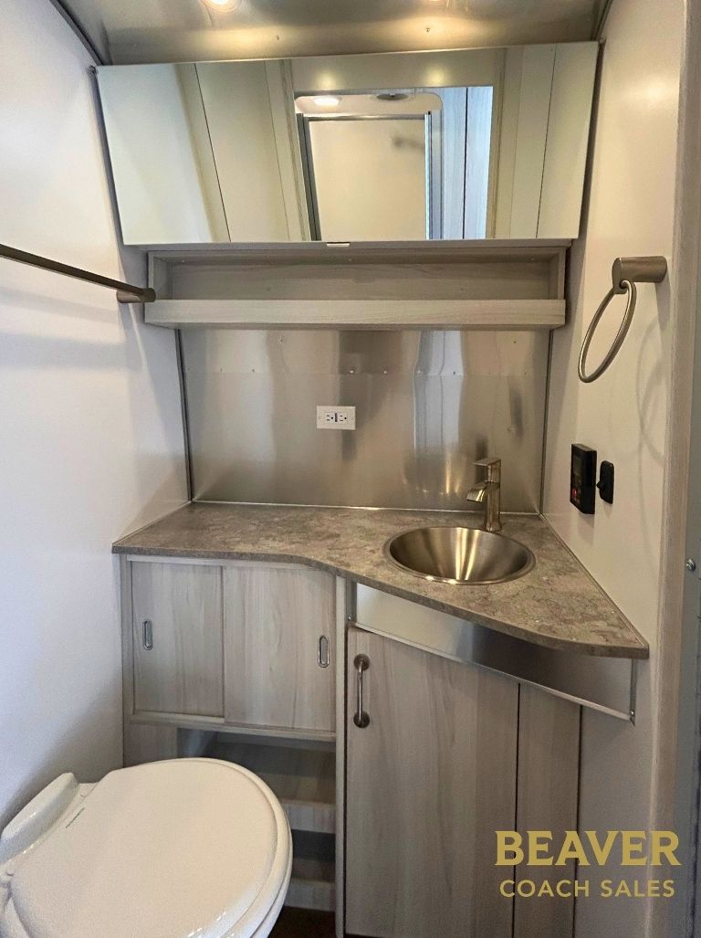 2025 Airstream International 25FB TRAVEL TRAILER