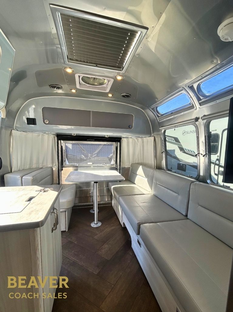 2025 Airstream International 25FB TRAVEL TRAILER
